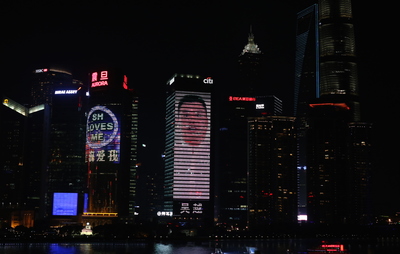 登上這塊廣告牌，堪比九億少女的夢！—— 上海戶外廣告的社會文化透視